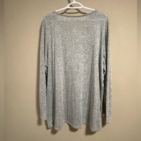 043 Ladies 2 Dye 4 Sweater - Picture 3 of 4